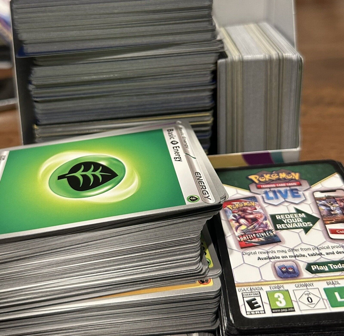 pokemon holo rare cards Bundle/lot 100/includes Holo Rare